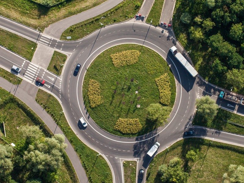 Road Rules Refresher: Traffic Circles and Roundabouts