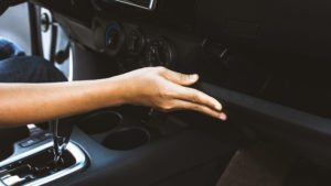 glove compartment auto theft vehicle dashboard