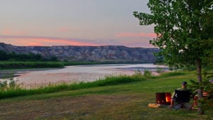 reserve a campsite in alberta dinosaur provincial park