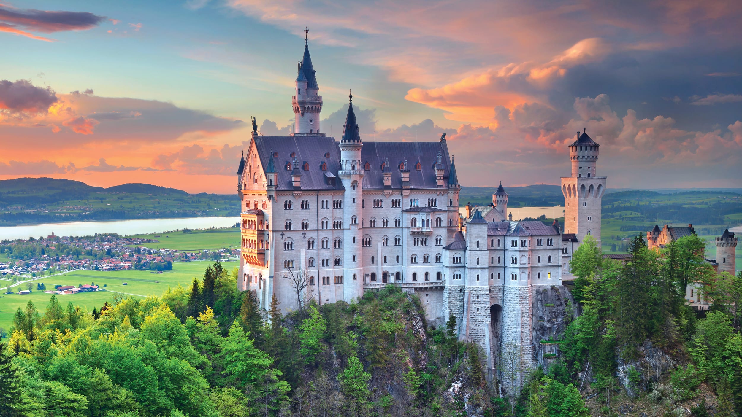 Bavaria germany. Замок Нойшванштайн. Лебединый замок Нойшванштайн. Нойшванштайн, Бавария, Германия. Нойшванштайн Швангау.