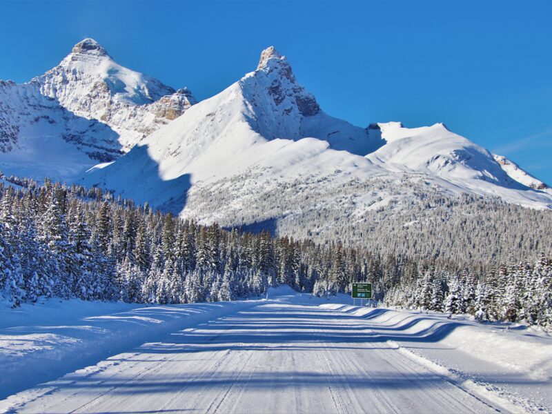 Safety tips for Driving Alberta’s World-Famous Icefields Parkway  